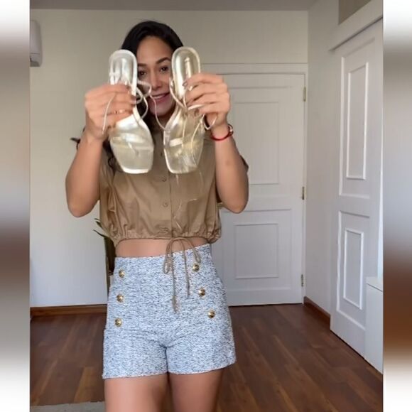 ZARA TEXTURED TWEED SHORTD WITH GOLD BUTTONS BLUE AND WHITE - Picture 11 of 14